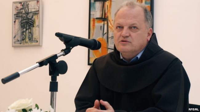 BCCDD83C-9FFF-45A0-A1FC-ADB8DAA102B6_cx2_cy8_cw98_w650_r1_s