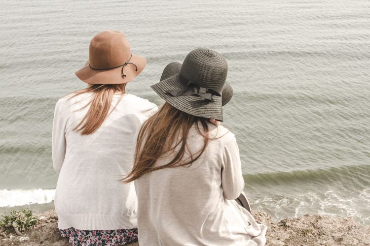 beach-1868132_1920-750x500