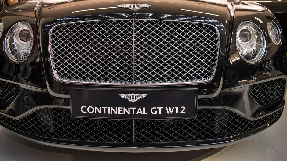 bentley-1273359_1920