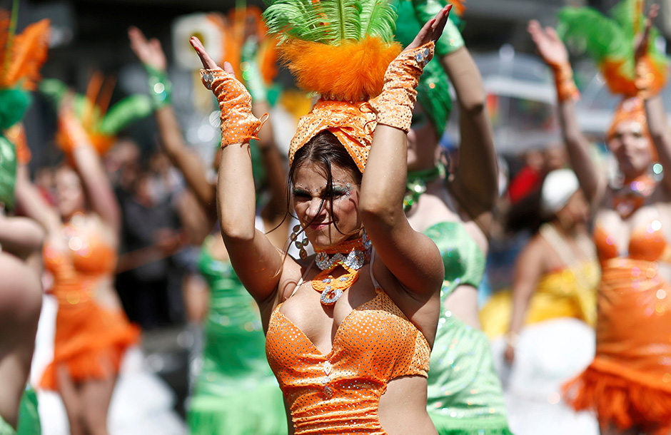 REUTERS/Hannibal Hanschke