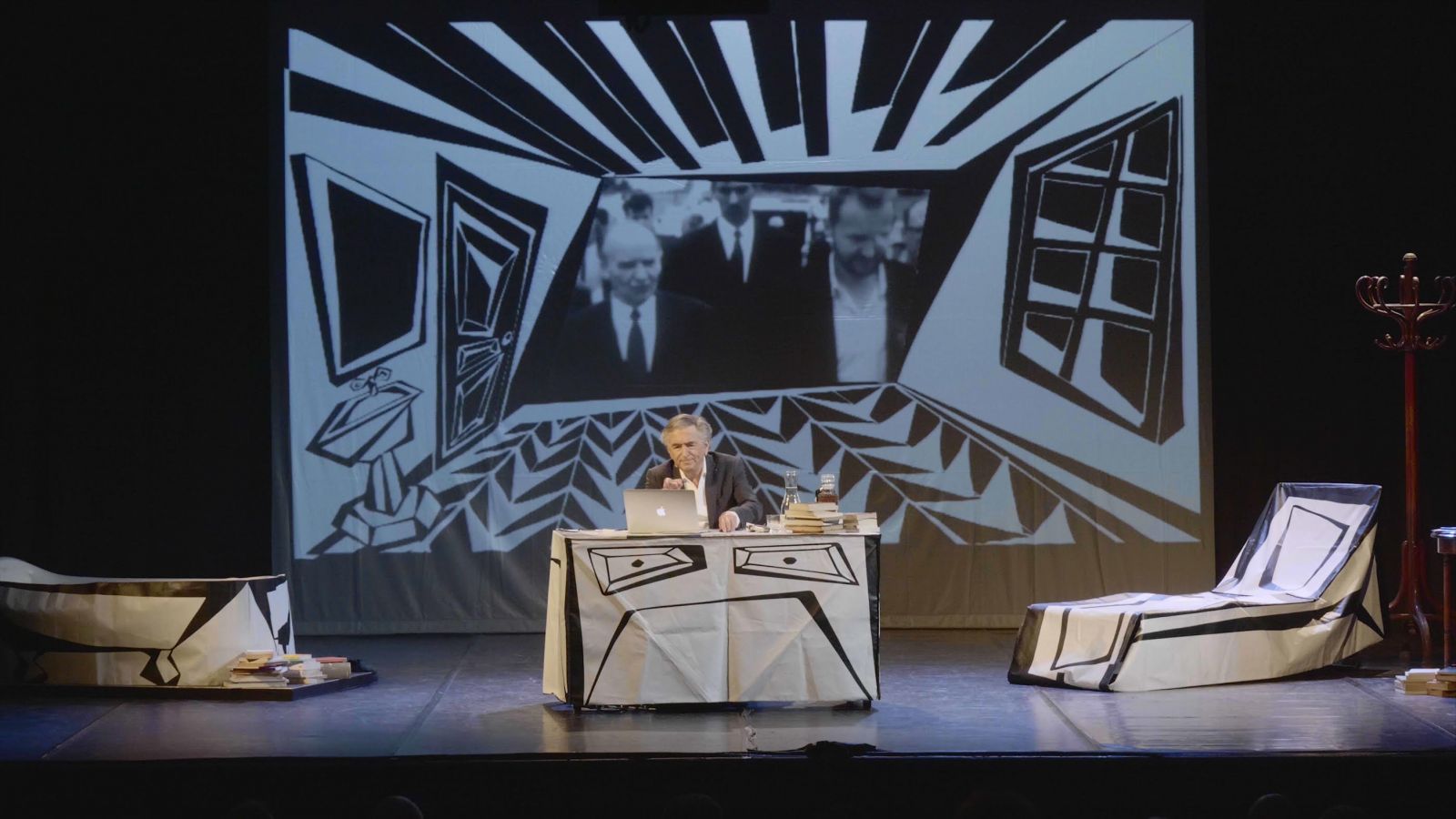 Bernard-Henri-Levy-private-arhiv