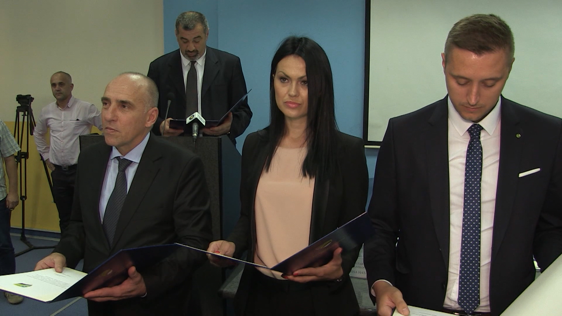 BG-HARADINAJ REAX PKG-200719-APS(20190720-160251904).00_00_03_00.Still007