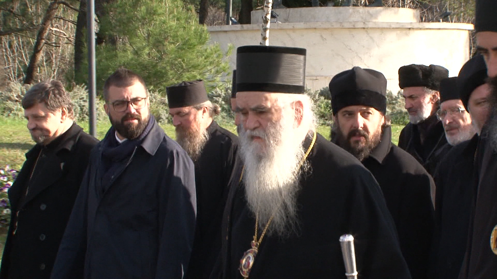 BG-HED AMFILOHIJE-MAS(20191224-124535298).mxf.00_00_04_14.Still002