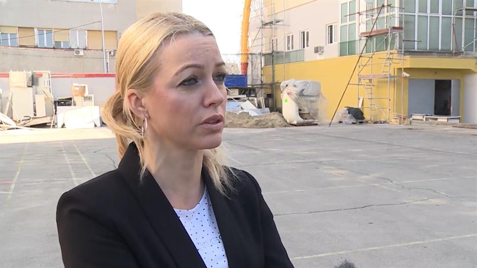 bg-live 4-0915-090418.Still002