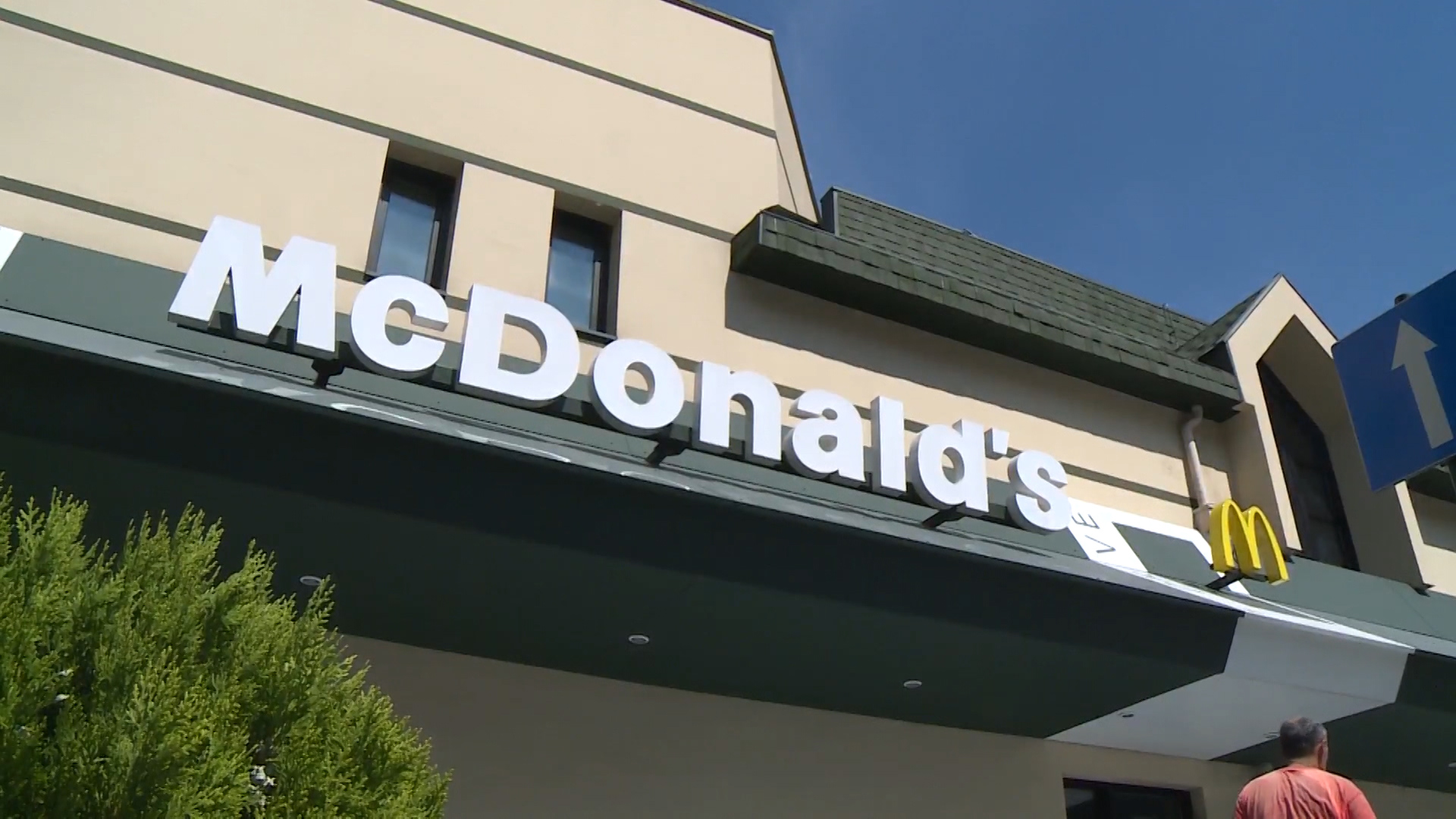 bg-mcdrive-kokteli-020916-jpz-wmt.Still005