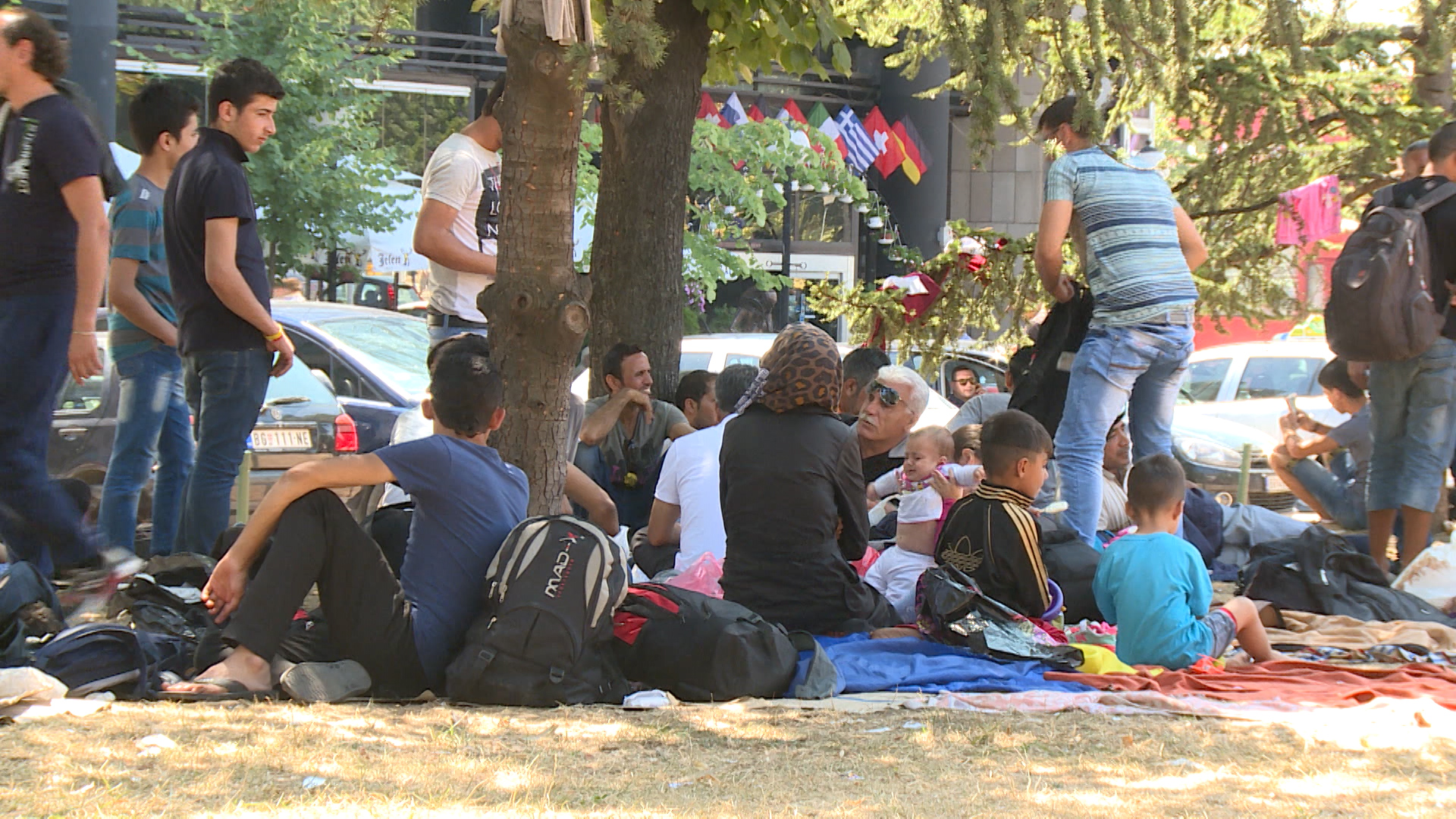 BG-MIGRANTI 2807-1900-JDM-01(20150728-184543401).mxf.Still001