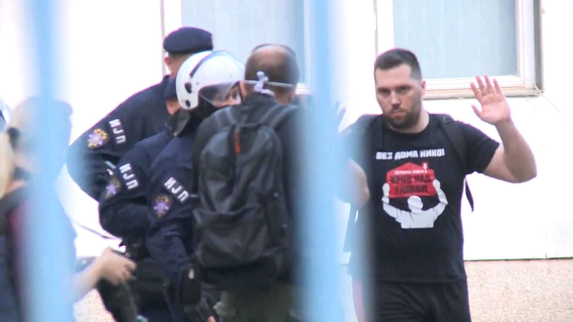 BG-NS POLICIJSKA STANICA VO-NOA(20200711-203204795).mxf.00_00_19_23.Still001