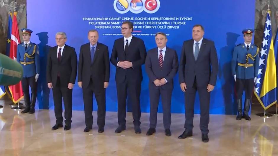 bg-pokrivanje trilaterala-081019-emk-wmt.00_02_23_03.Still001