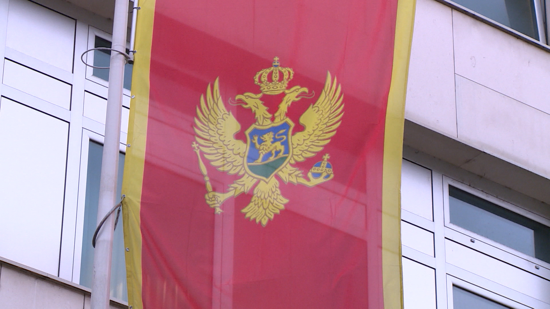 BG-SRBIJA I CG PKG-160619-DJN-1(20190616-161952325).mxf.00_00_48_21.Still002