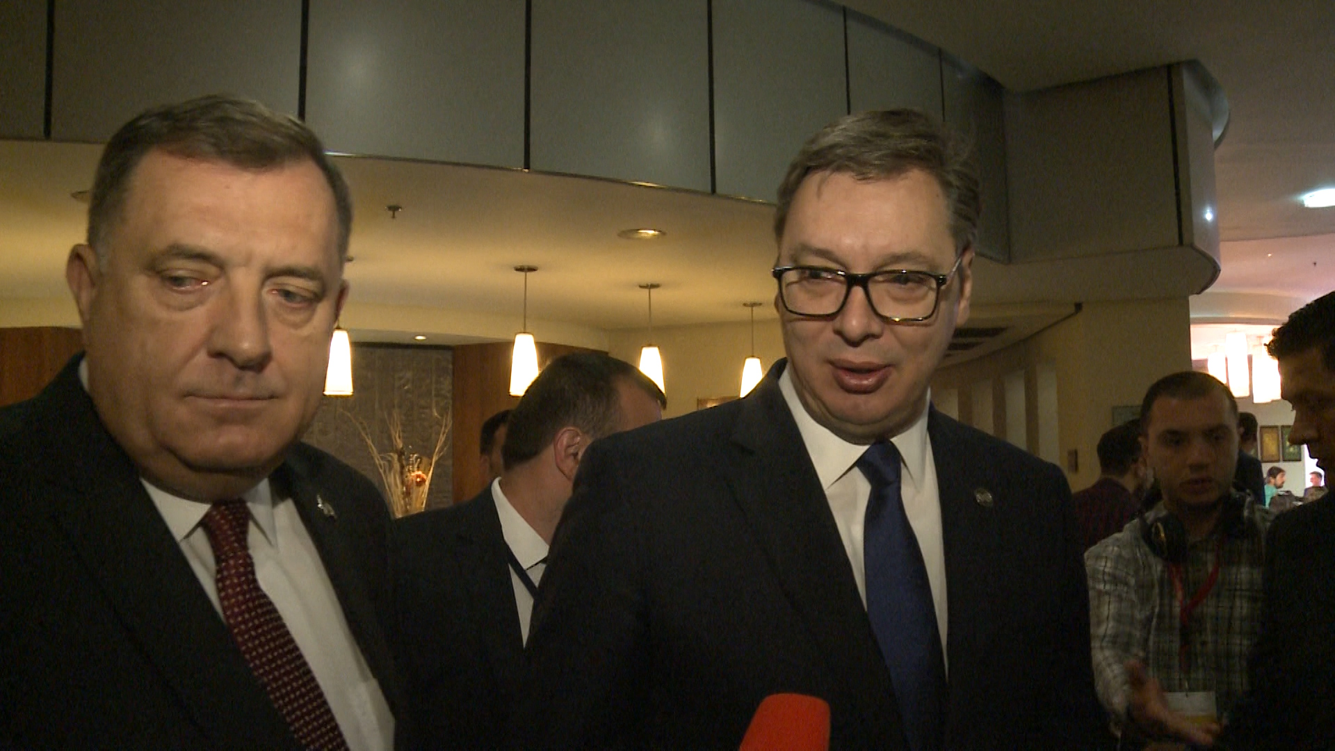 BG-TW-MOGERINI TACI VUCIC-GFX-MAS(20190509-112820557).00_00_22_03.Still001