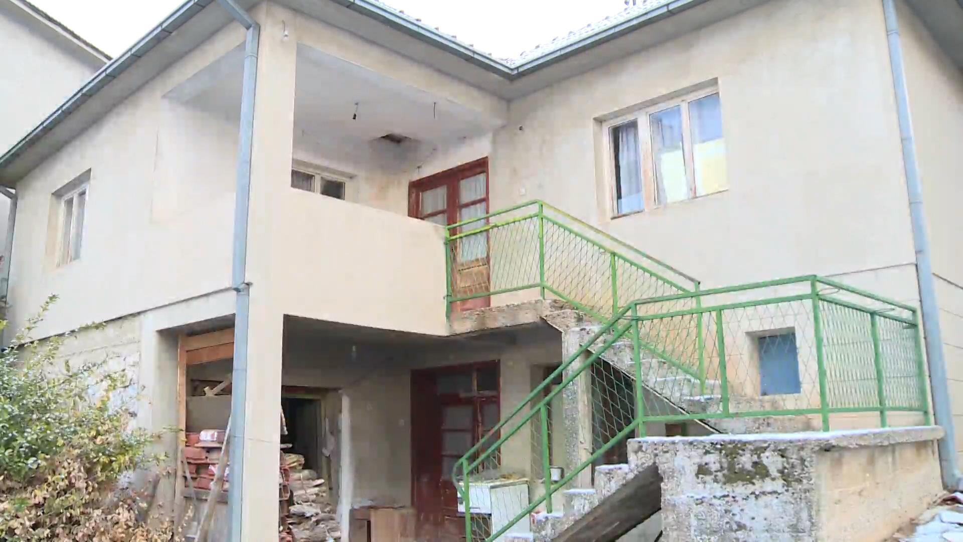 bg-vlasnik kuce sot-301219-mds-wmt.12_22_26_11.Still013