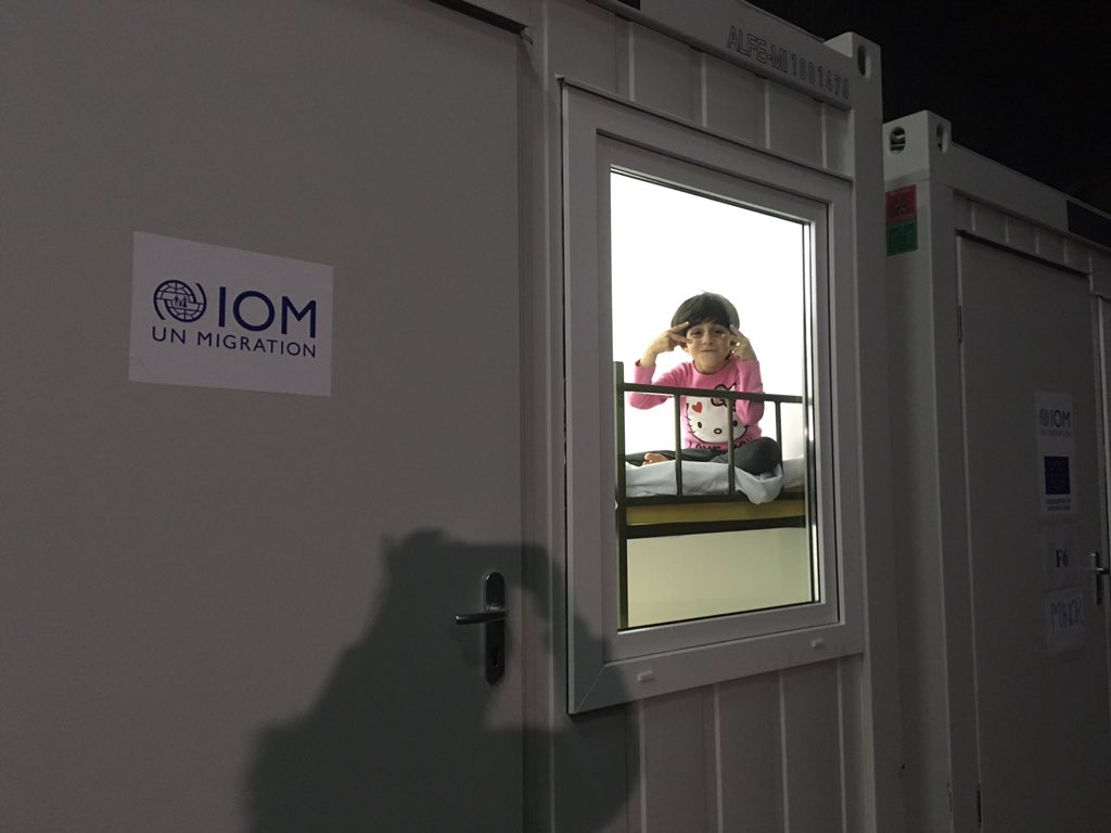 Bira, tvornica, migranti 7