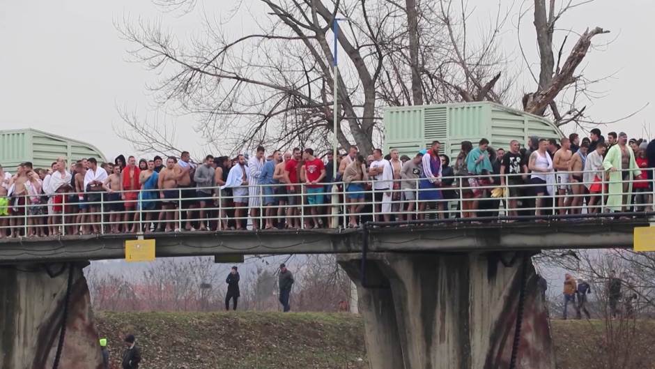 Bogojavljensko plivanje