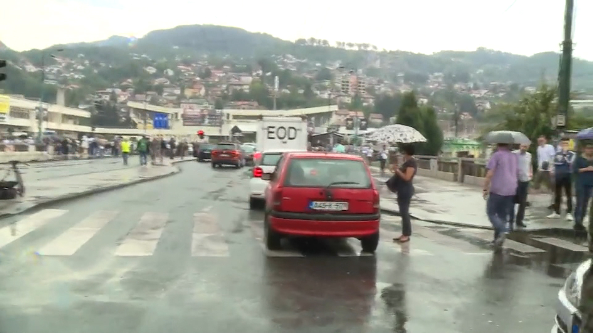 Borci blokirali saobraćajnicu na Skenderiji