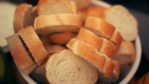 bread-1245948-1920-199080-300x169.jpeg