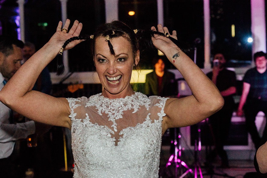 bride-shaves-hair-cancer-terminally-ill-husband-craig-joan-lyons-11