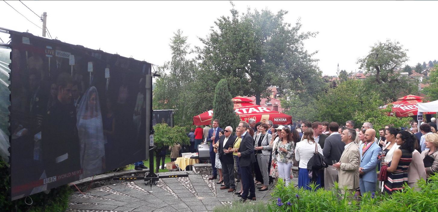 Britanska ambasada 1