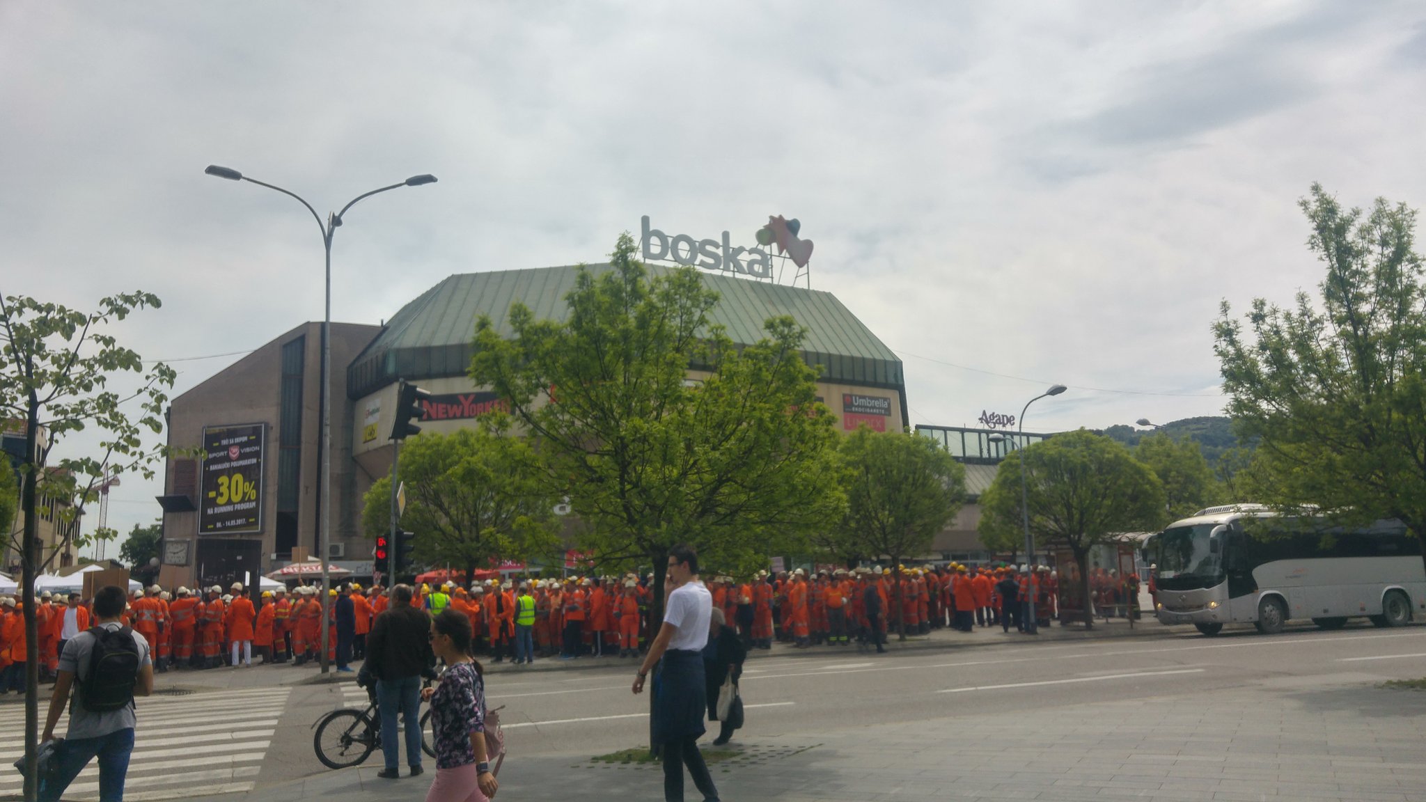 C_ibidMXkAEhCU0.jpg large