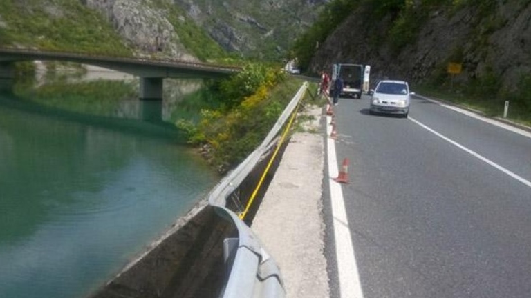 c39b728b9be8e800e769efe16111e3d8