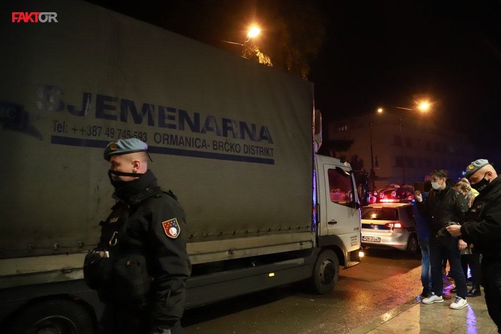 c97991a5339d2fe895c15ffa87f27dd8