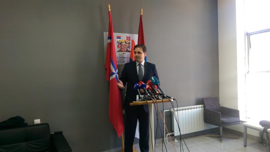 C9DQiHQXgAIr7oL.jpg large