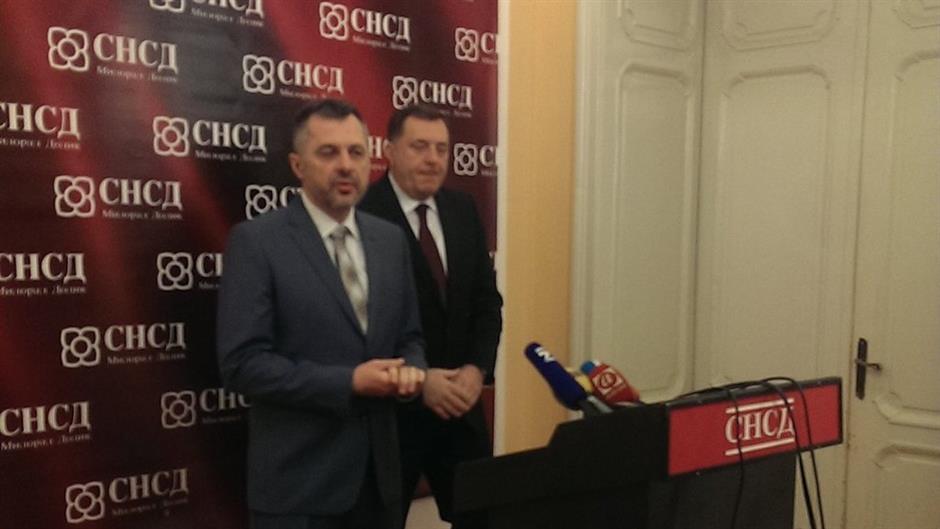 CdVwTquWIAAPQkY.jpg large