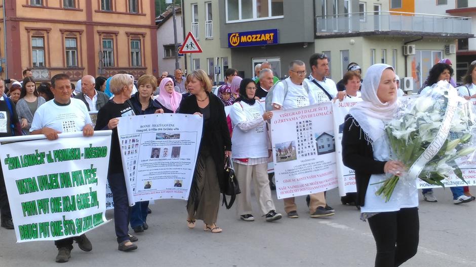 Ck6Qxh0WkAAZLJl.jpg large