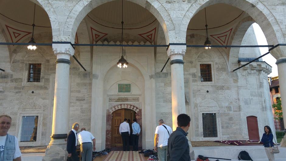 CmkoVpKWcAAr9Ye.jpg_large