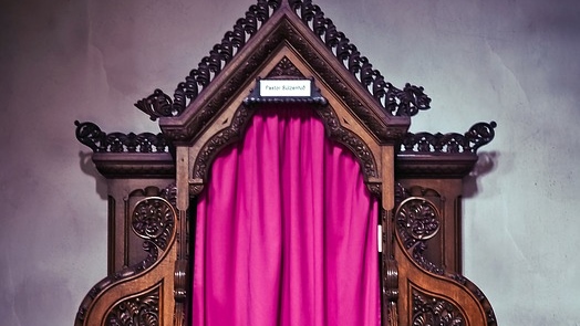 confessional-1399097_960_720