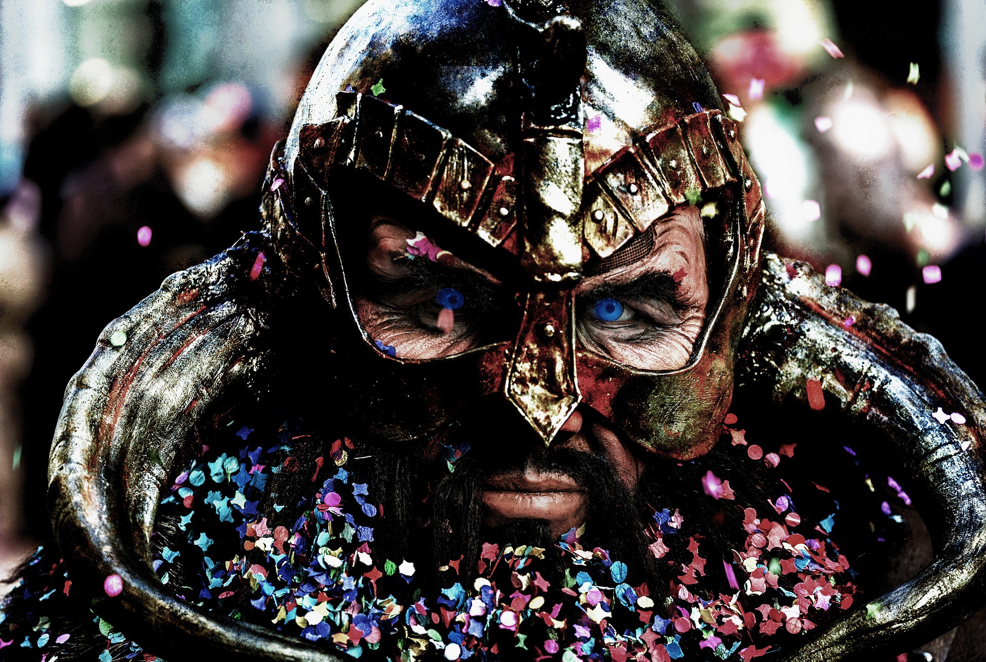 costume-2845609_1920