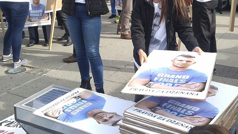 CvhifQMWcAAJuV_.jpg large