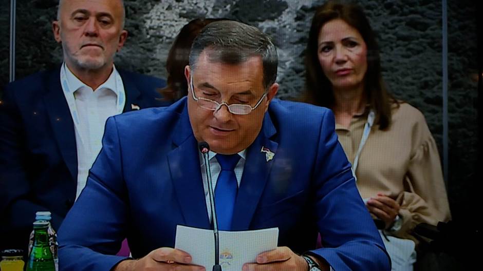 D_BHgkyXsAApvUW.jpg large