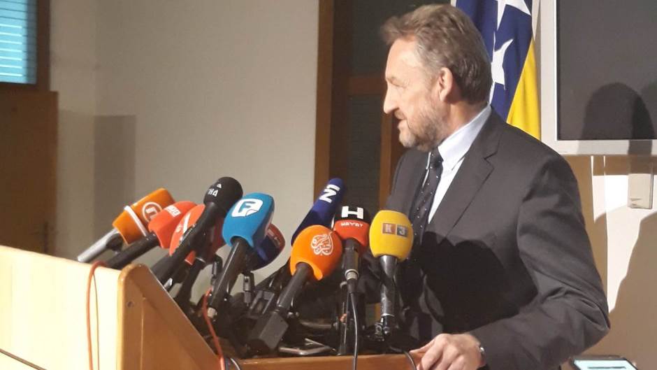 D0fL025W0AYokDO.jpg large