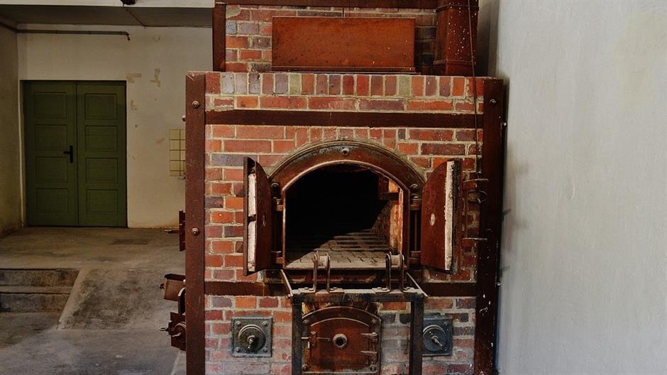 dachau-concentration-camp-1529420_960_720