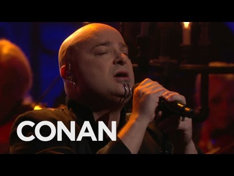 David Draiman raspametio publiku obradom "Sound of Silence"