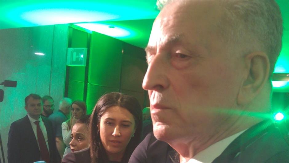 DeILmdTX0AEkKZ2.jpg large