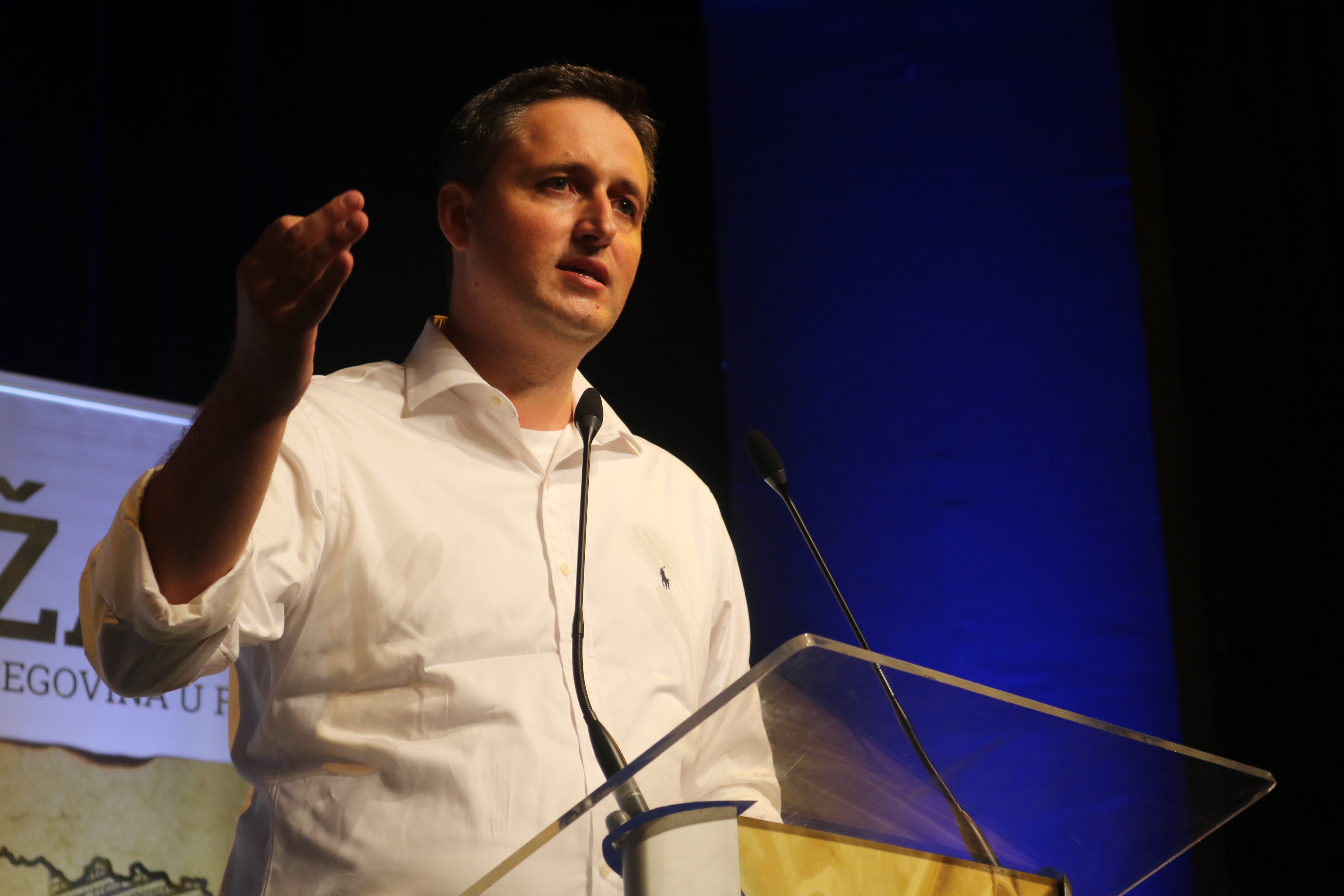 Denis Bećirović