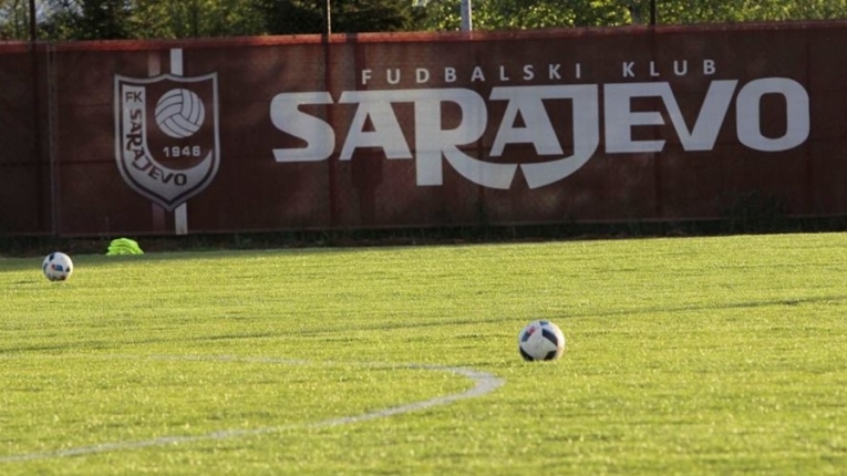 deset-polaznika-akademije-fk-sarajevo-potpisalo-ugovore-sa-bordo-klubom