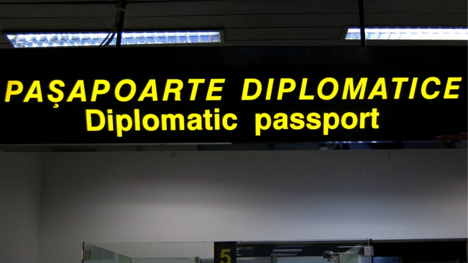 diplomatski