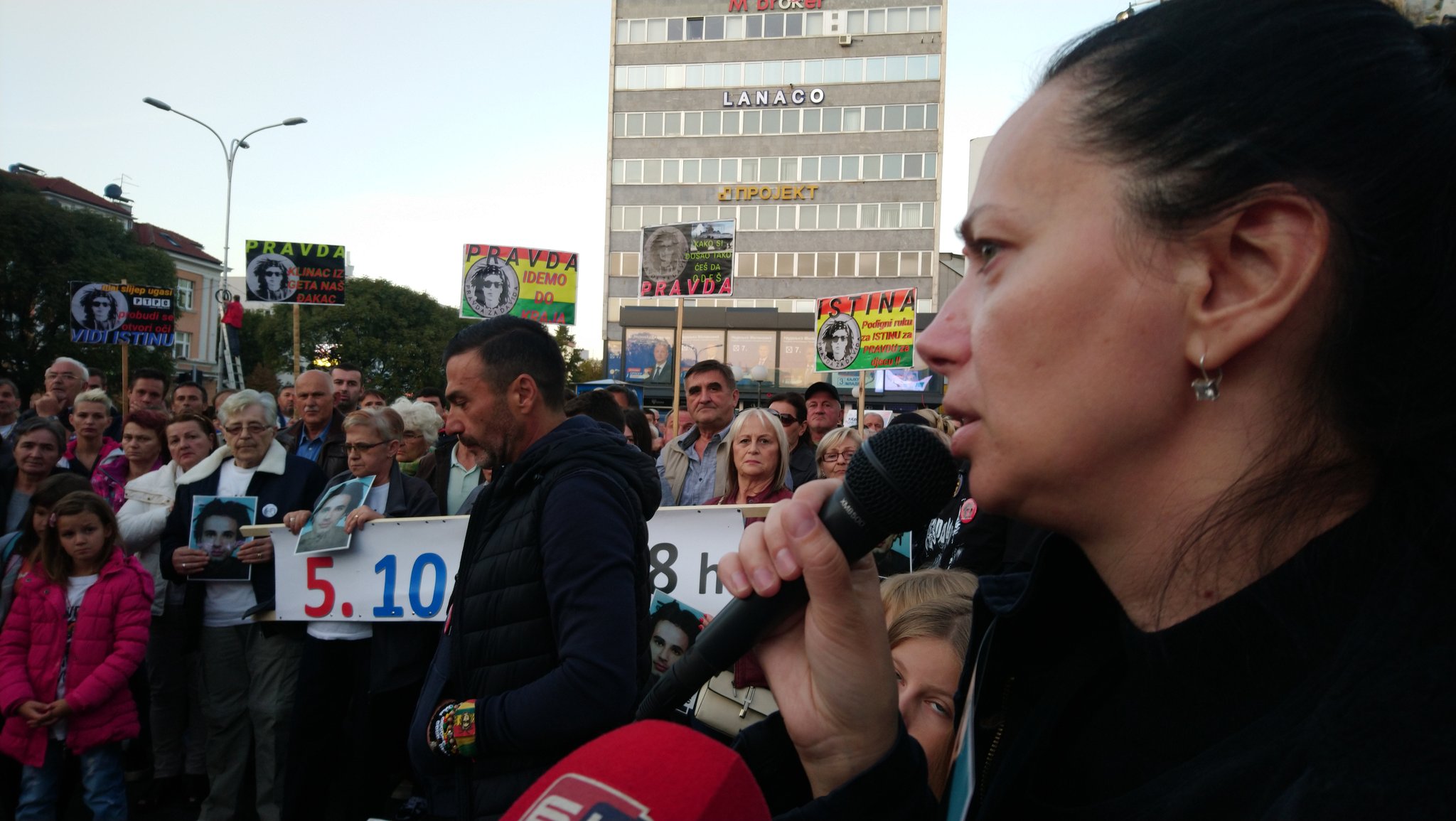 DorT9JlX0AAfqCx.jpg large