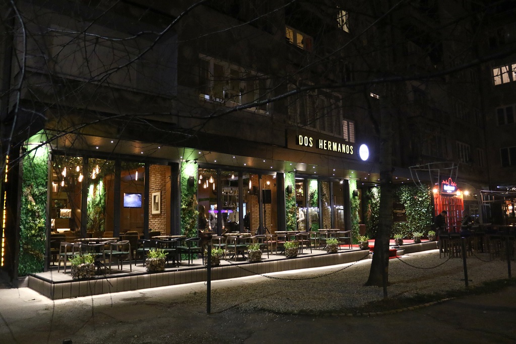 Dos Hermanos, otvorenje (25)