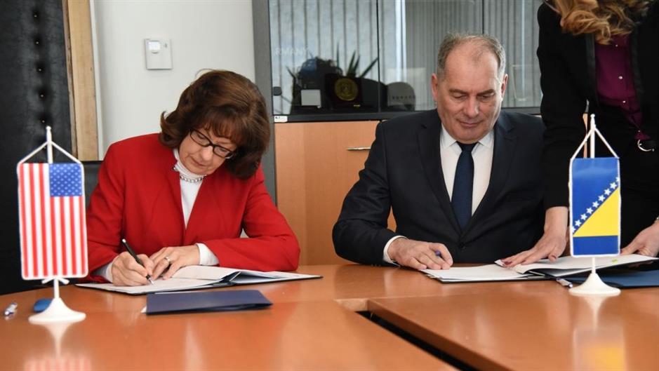 download-15221536743638706993608776215373DSC_1799