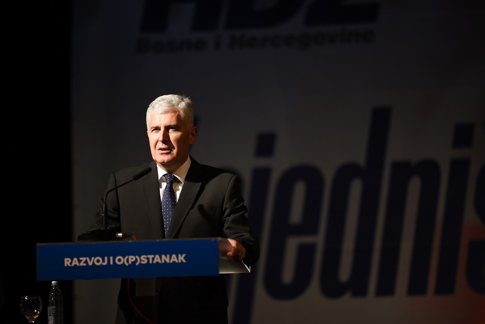 download-15387638101163146405946479340947Travnik-037 (Kopiraj)