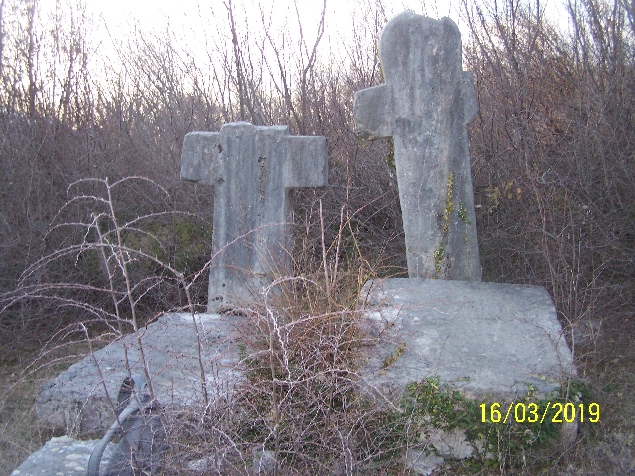 download-15580873968537085194143419595265Nekropola stecaka Humilisani kod Mostara (2)