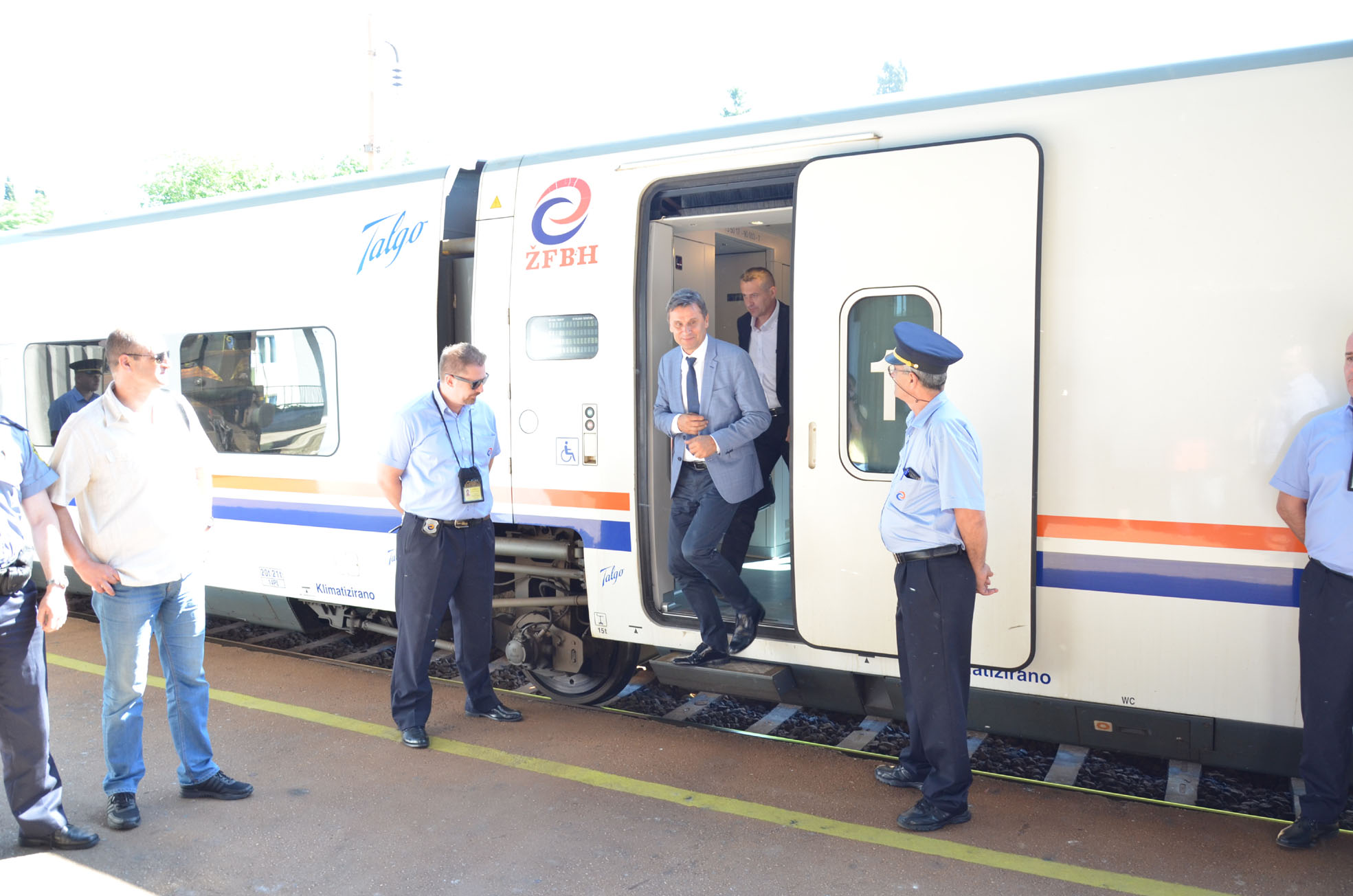 download-15610205179185557914230989391736vlada_183_talgo_foto4