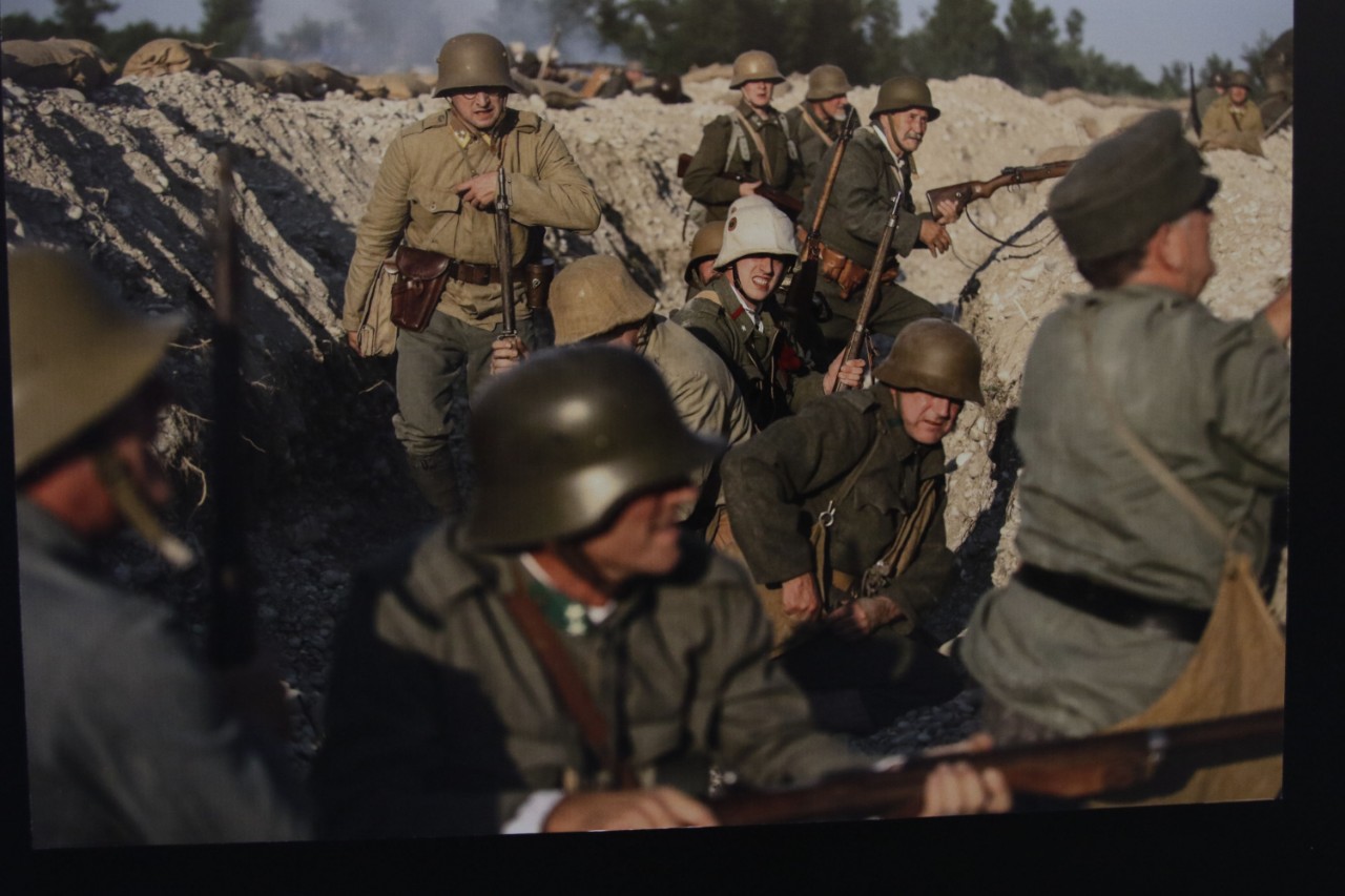 download-156174697820557233990546873289864