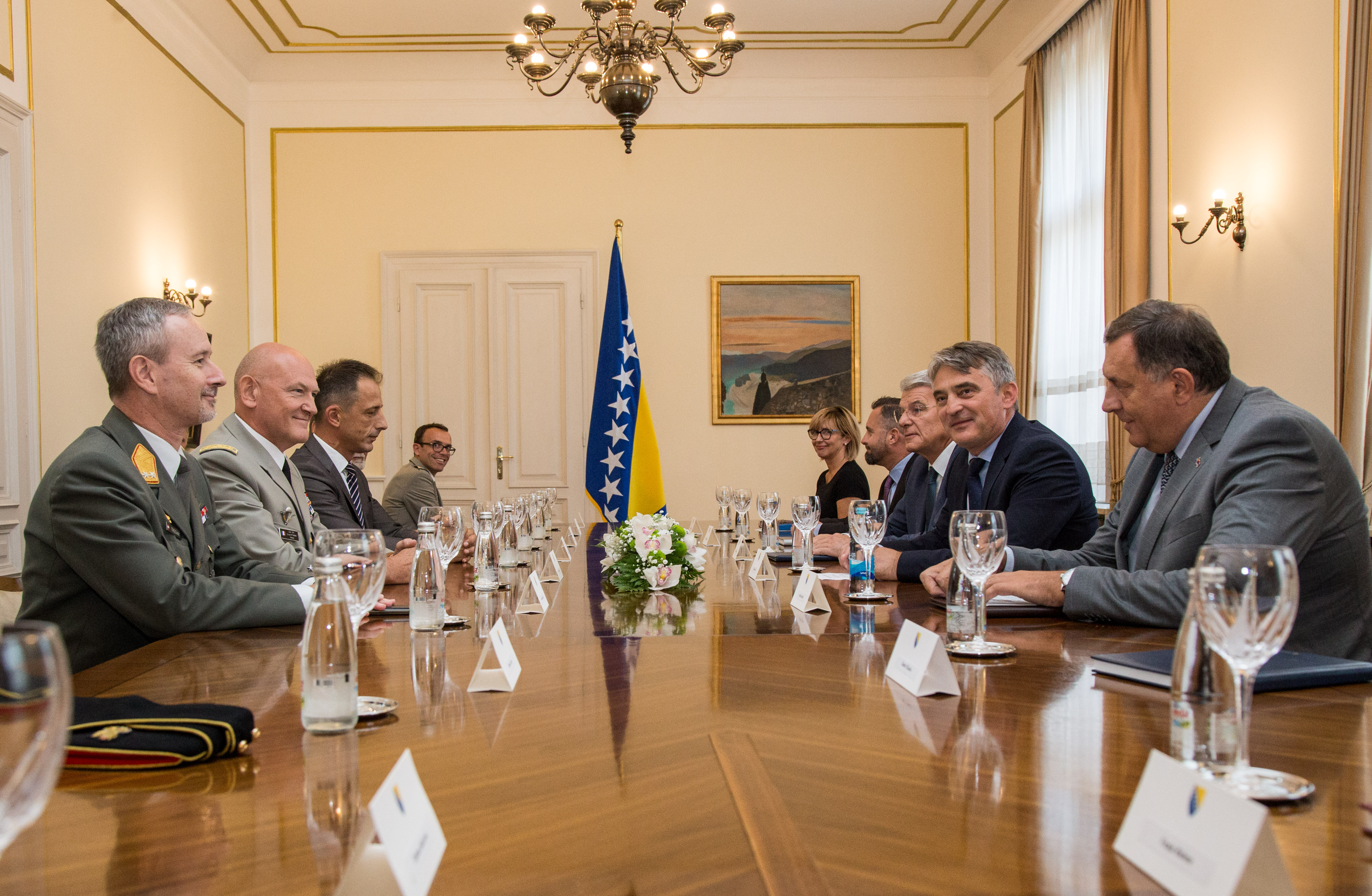 download-15669070728406542750699932872536pbih-komadant eu snaga,1