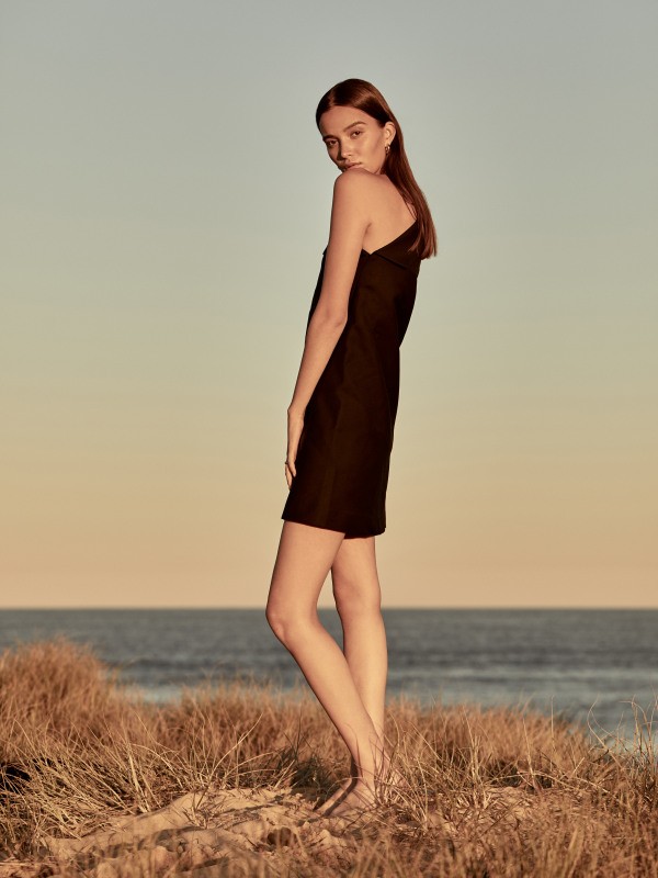 download-15729381720136273977016331158532azra_ryanconduit_19dfd7485d3147d5ee81f25d4617c4a14d