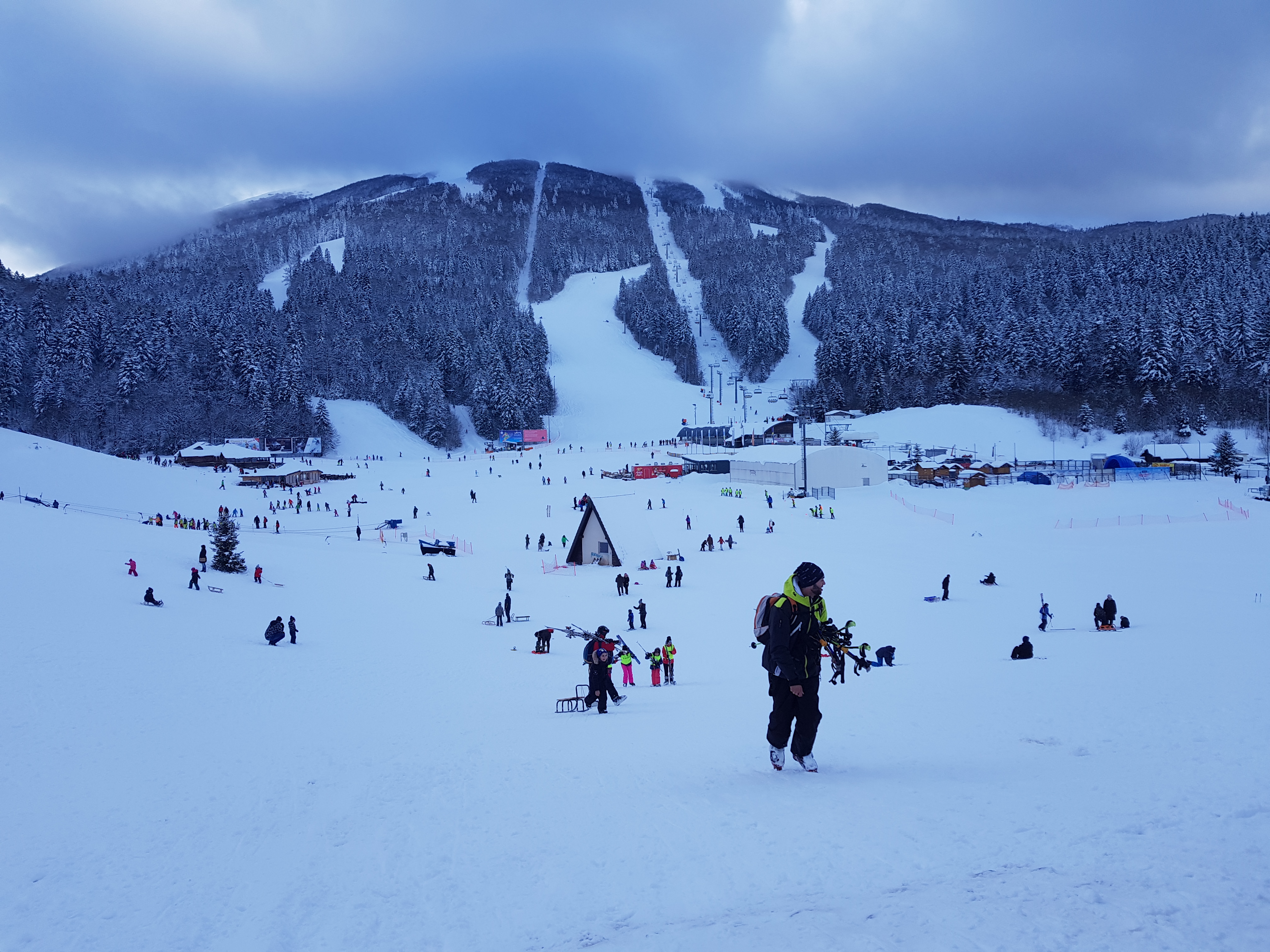 download-15729401372324188231813675498176bjelasnica foto1