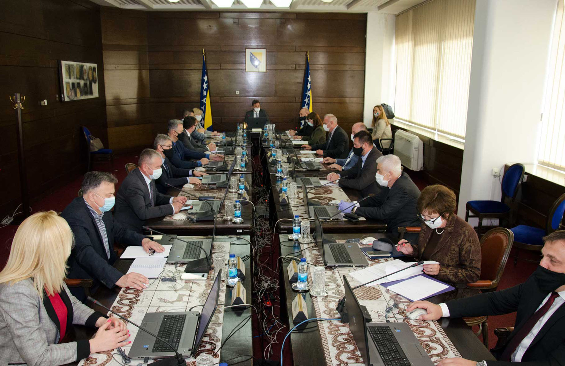 download-15917890584463041246496507947803vlada_225_foto1